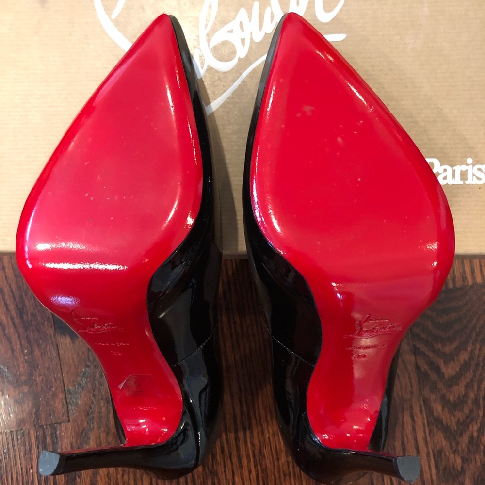 Authentic Christian Louboutin. Size 39.